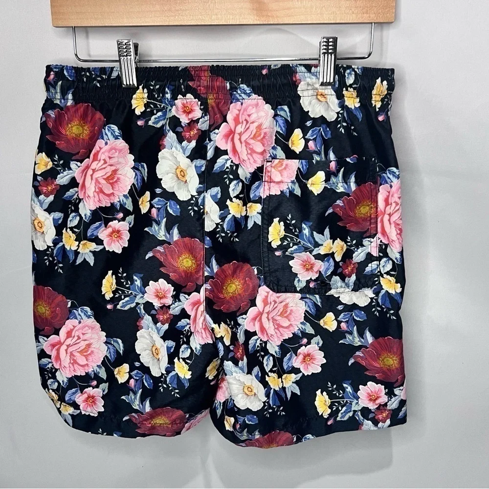 PacSun Bright Floral Drawstring Elastic Waist Lined Swim Trunks. Size: Small